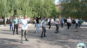 Сценарій презентації студентської групи І курсу спец. Автомобільний транспорт
