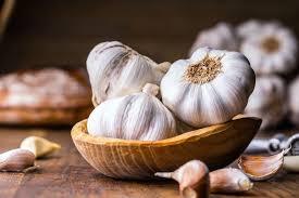 Garlic: flowers, care & benefits - Plantura