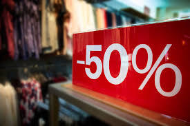 Shopping in Europe: Opening hours & sales periods in individual countries