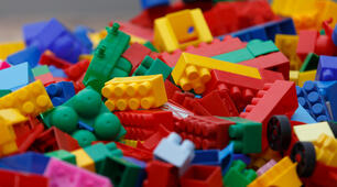 Буклет «Використання LEGO-конструктор в освітньому процесі закладу дошкільної освіти: граємо і навчаємось»