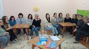 Булінг набуває нових форм, особливо з розвитком технологій. Кібербулінг стає все більш поширеним, що вимагає постійного оновлення знань та стратегій протидії.