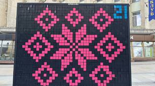 Інформатика. Умовне форматування. Використання піксельної дошки Pixel Wall під час навчального процесу. У статті описуються етапи створення зображень-заготовок, приклади готових артоб'єктів та завдання для можливих майбутніх проєктів