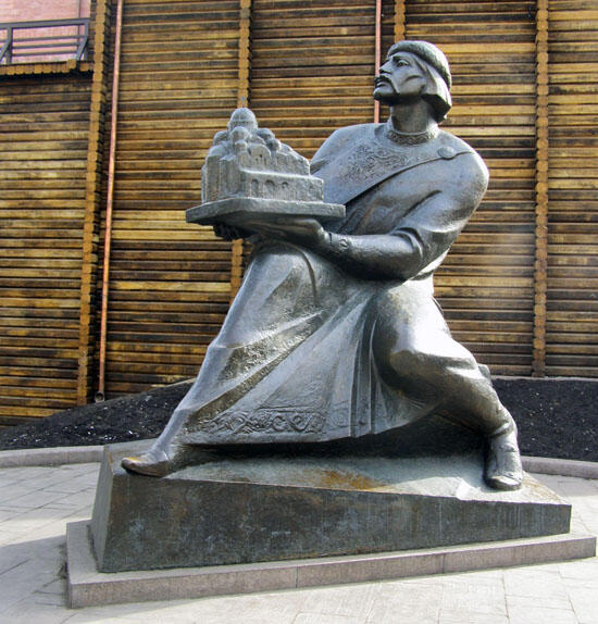 Пам'ятник Ярославу Мудрому (Київ) — Вікіпедія