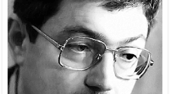 Ярослав  Стельмах -  український дитячий письменник.  «Митькозавр із Юрківки, або Химера лісового озера»