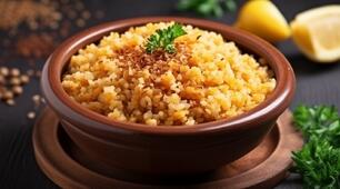 Визначення необхідної кількості продуктів для приготування та оздоблення страви. Добір кухонного інвентаря, інструментів, пристосувань, обладнання для обробки інгредієнтів.