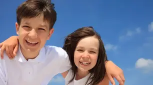 Міжнародний день братів і сестер