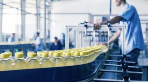 Виробництво харчових продуктів та напоїв в Україні