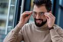 Persona en gafas Зображення, стокові фотографії та картинки Persona en gafas