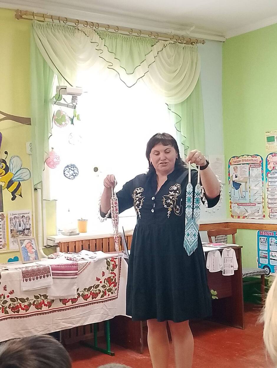 Возможно, это изображение 2 человека