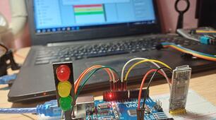 Робототехніка на основі Arduino. Варіант 4