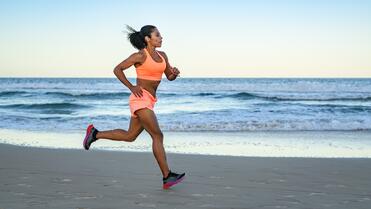 08013nsq-4015-371x209.jpg