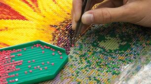 Історія виникнення алмазної мозаїки