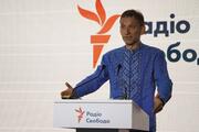 російська мова як «кинджал» для народів