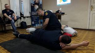 Не панікуй — дій!: 80 запорізьких рятувальників пройшли навчання з надання домедичної допомоги постраждалим з травмою.