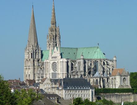 Файл:Notre Dame de Chartres.jpg